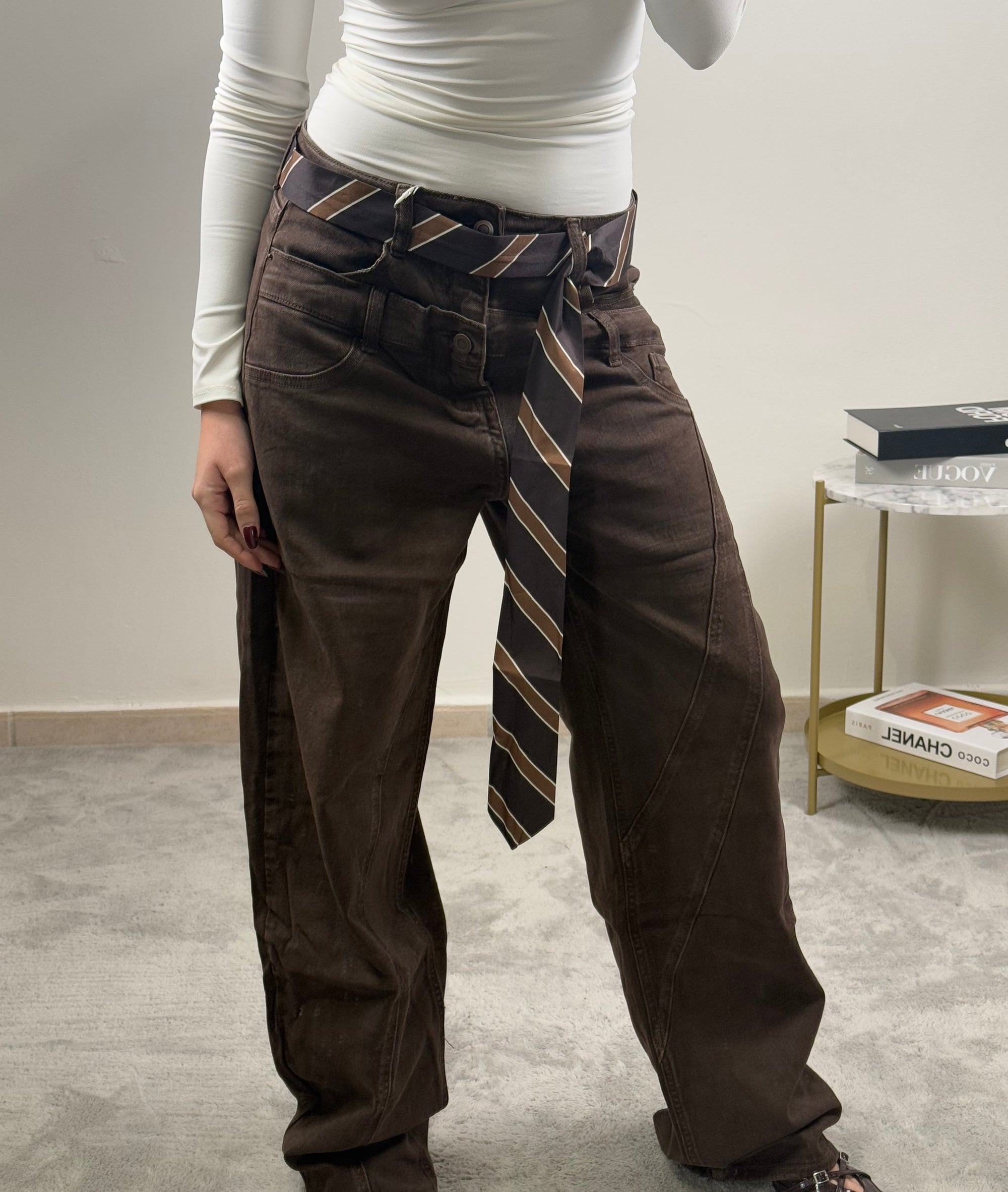 Jeans double con cravatta